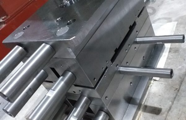 Vỏ khuôn nhựa - Công Ty TNHH Fine Mold Việt Nam